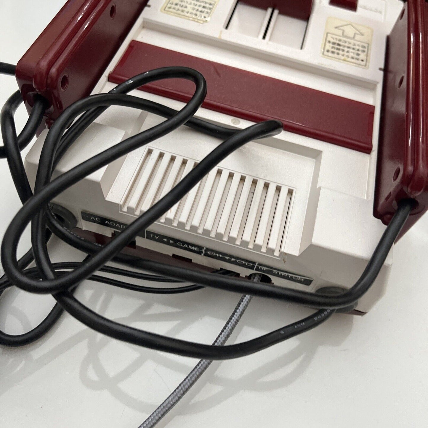 Nintendo Famicom Console with 10" LCD Monitor, 2 Games Mahjong & Pinball Genuine