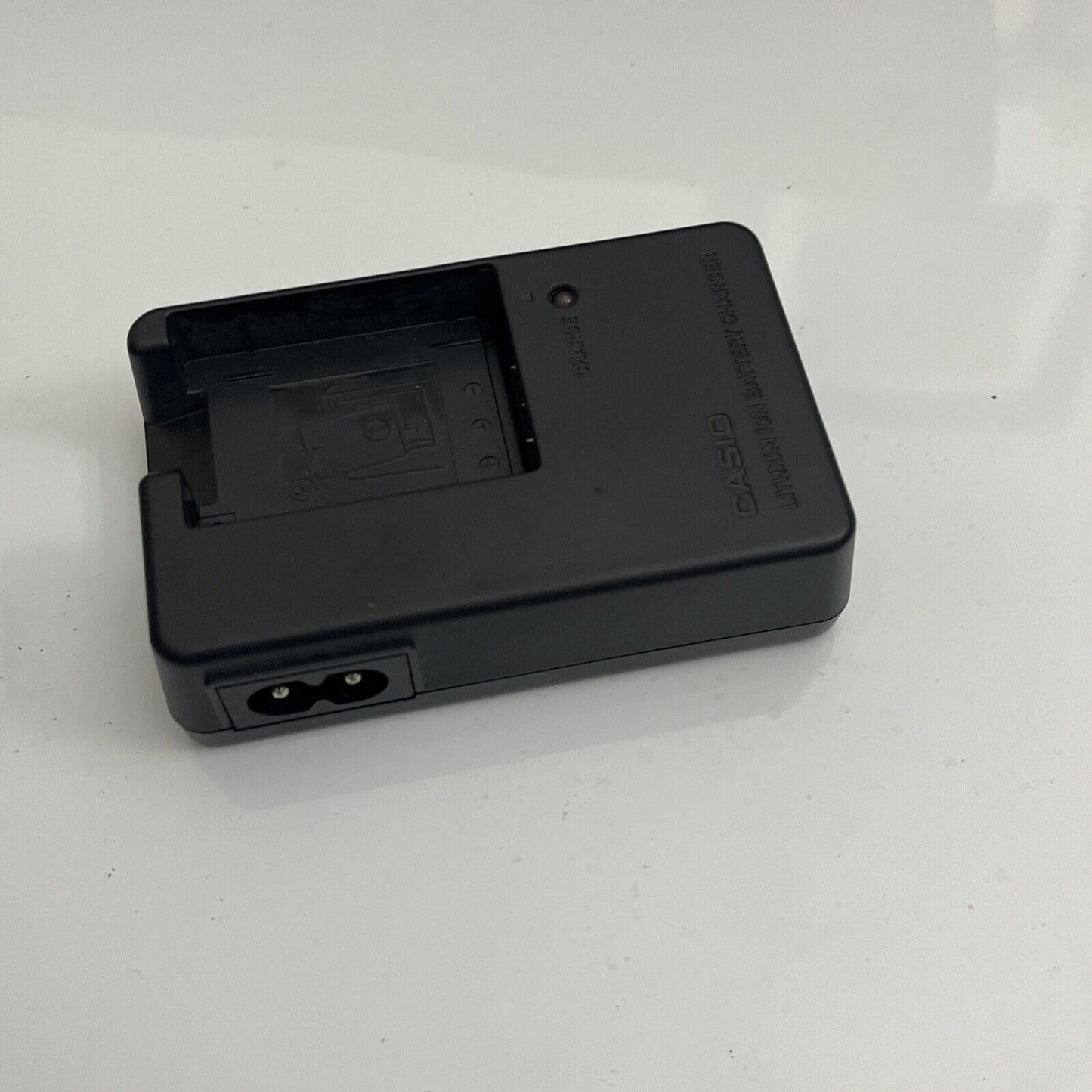 Genuine Casio Lithium Ion Battery Charger BC-70L for NP-70 Battery