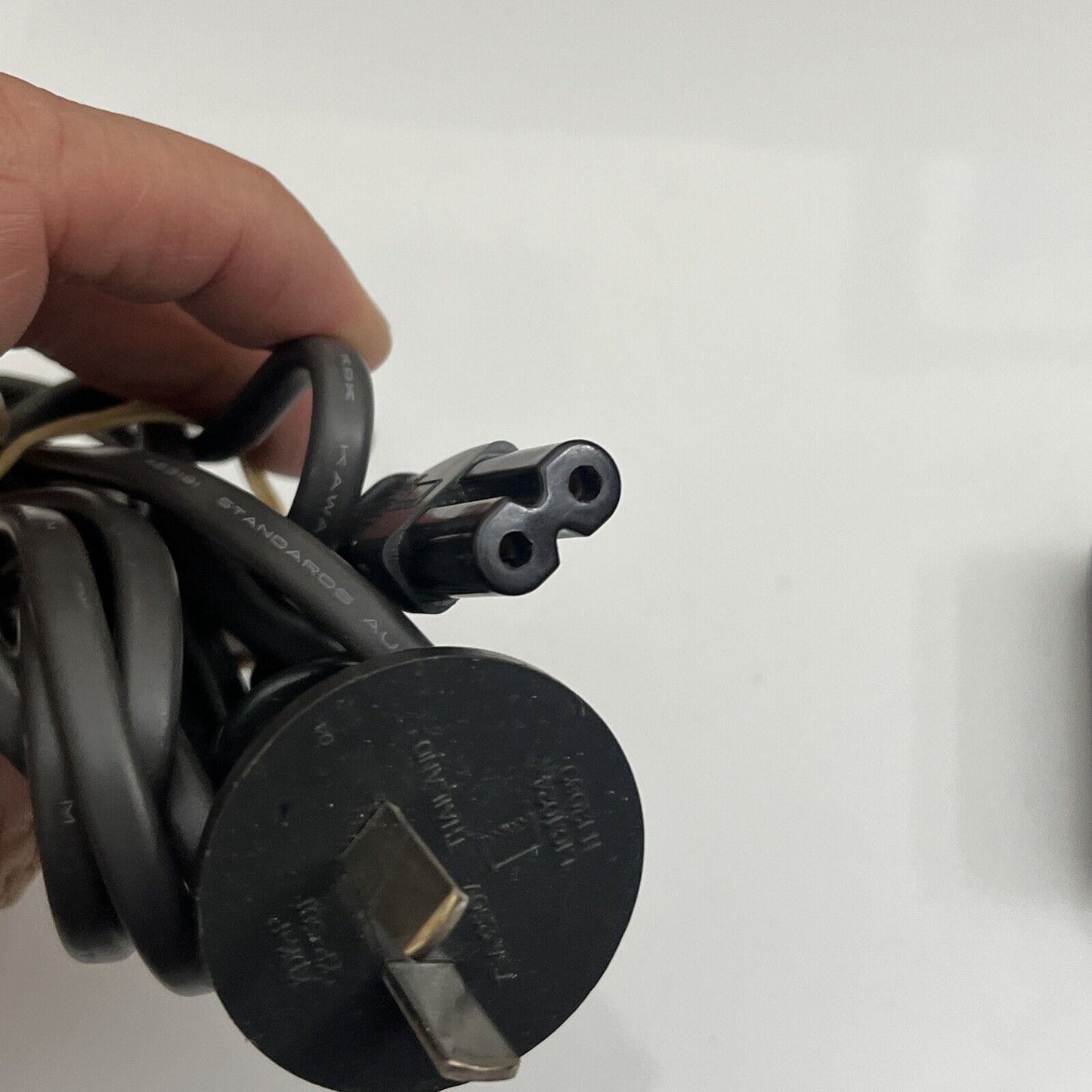 Genuine Casio Battery Charger BC-81L for NP-80 NP-82 Battery