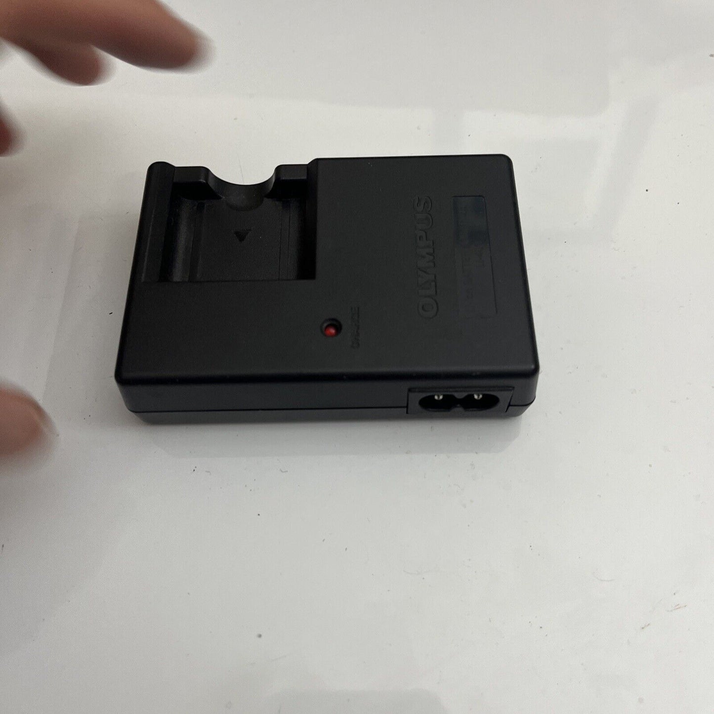 Genuine Olympus Li-ion Battery Charger LI-40C For LI-40B LI-42B Battery