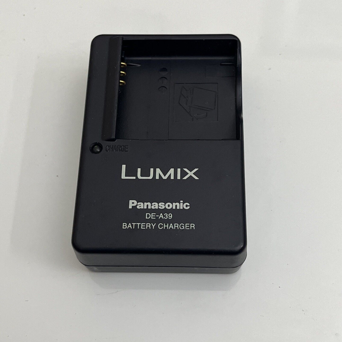 Panasonic Lumix DE-A39 Battery Charger for CGA-S008A DMW-BCE10 VW-VBJ10