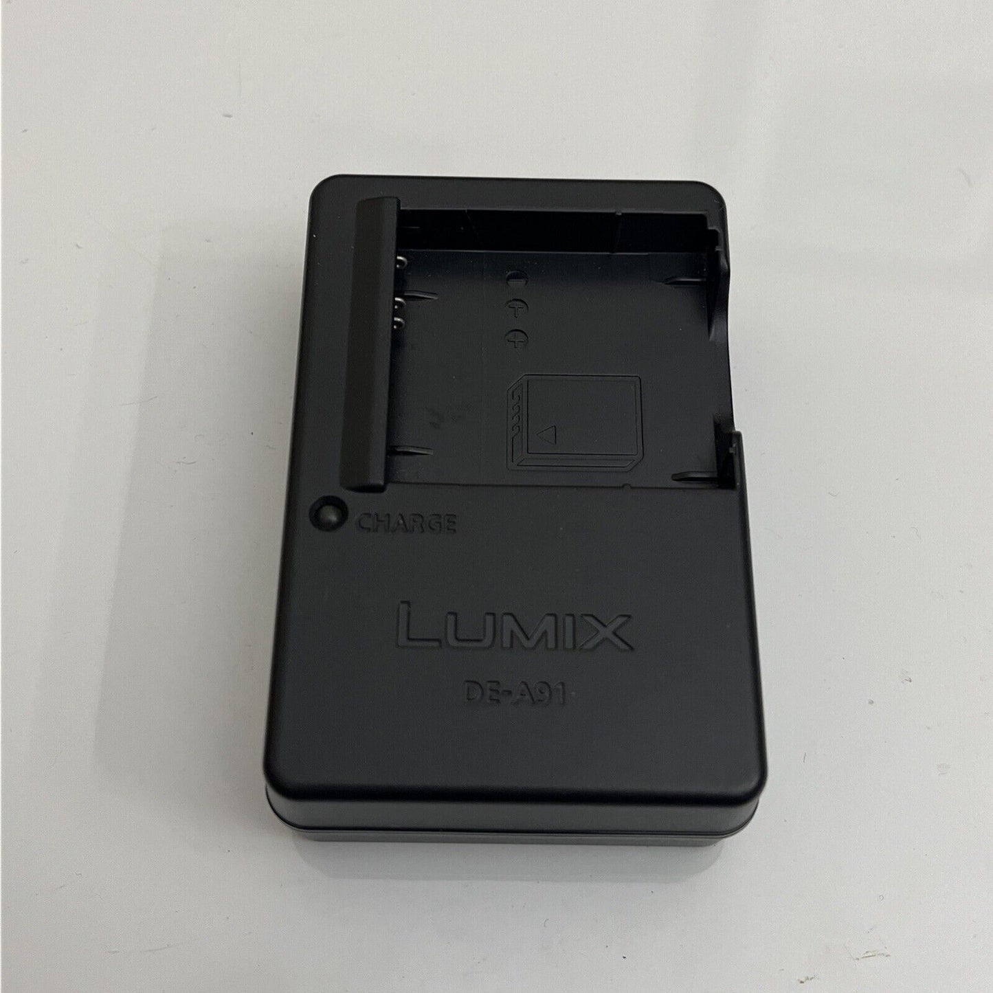 Panasonic Lumix DE-A91 Battery Charger for FH2 FH24 FH25 FH27 FP5 FP7 FX78 S1 S3