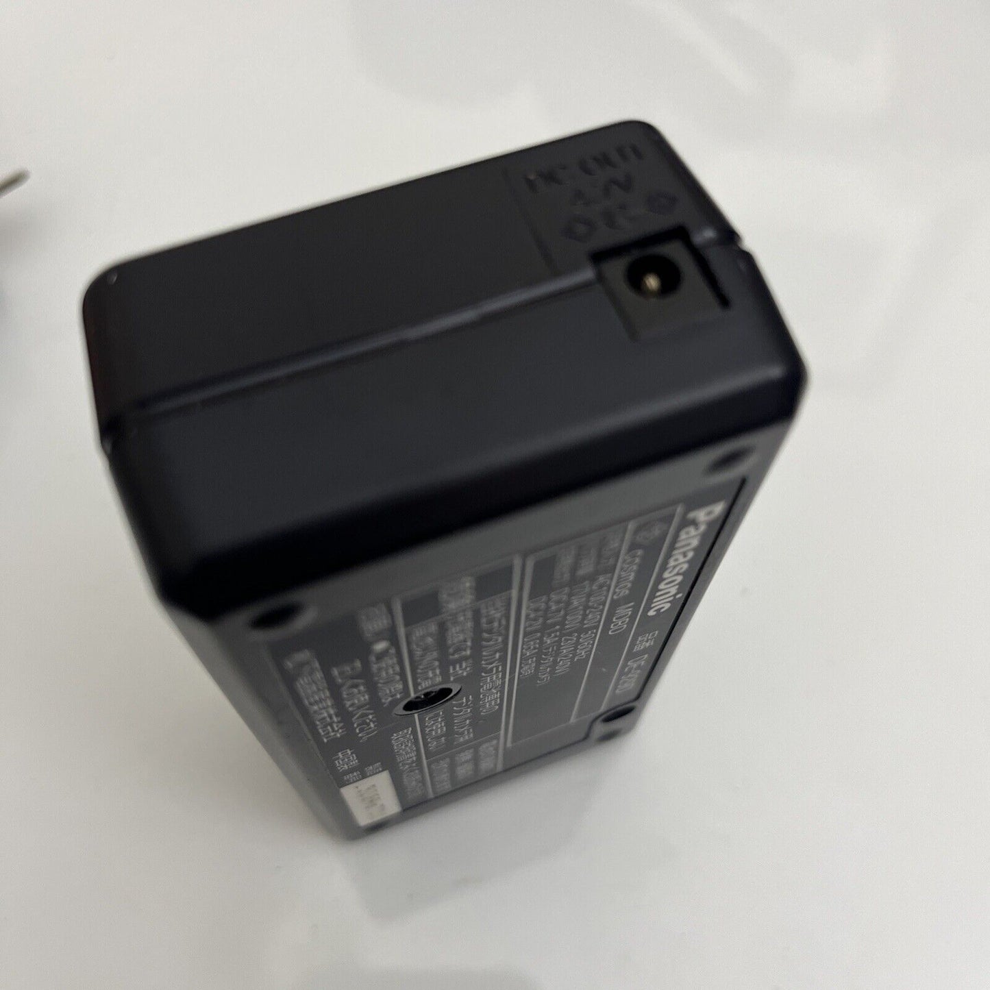 Panasonic DE-929 Genuine OEM Battery Charger for CGA-S001 BCA7 DMC-F1 FX1 FX5