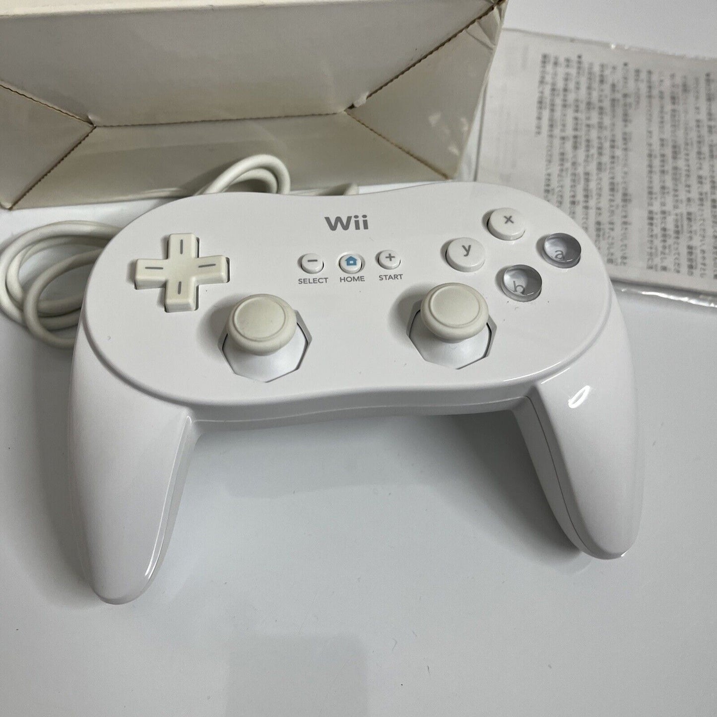 Official Nintendo Wii Classic Pro Controller Remote Professional Genuine White