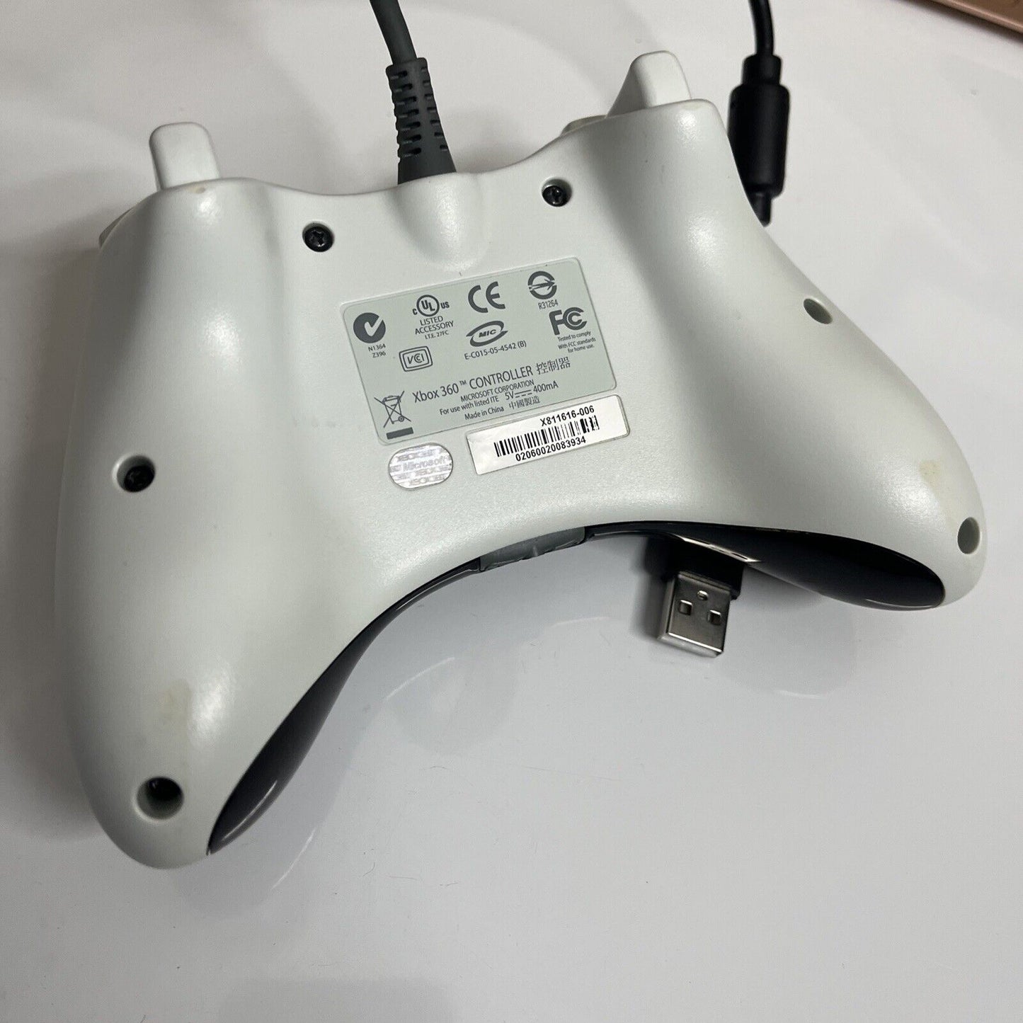 Official Microsoft Xbox 360 Controller Wired USB Black & White X811616-006