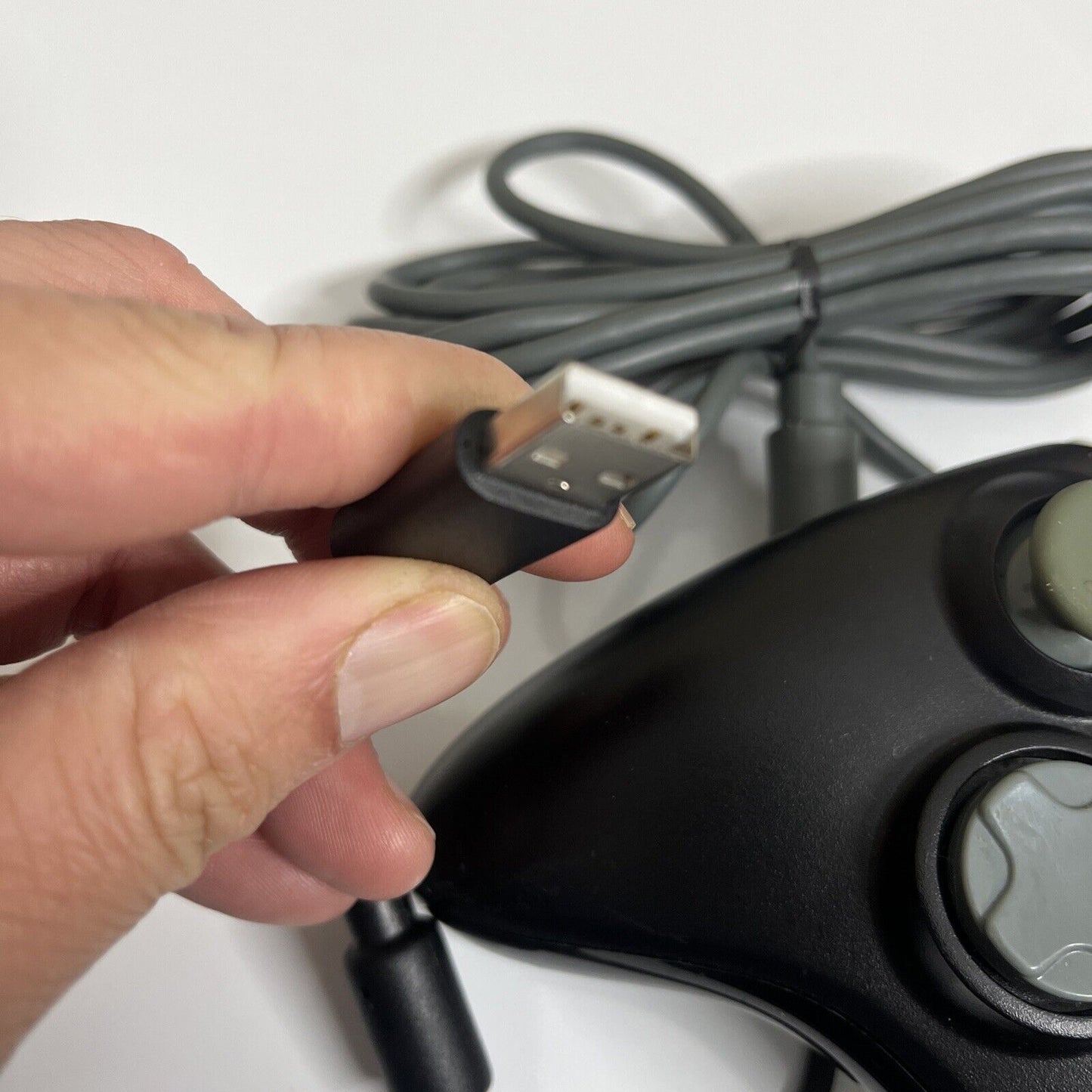 Official Microsoft Xbox 360 Controller Wired USB Black & White X811616-006