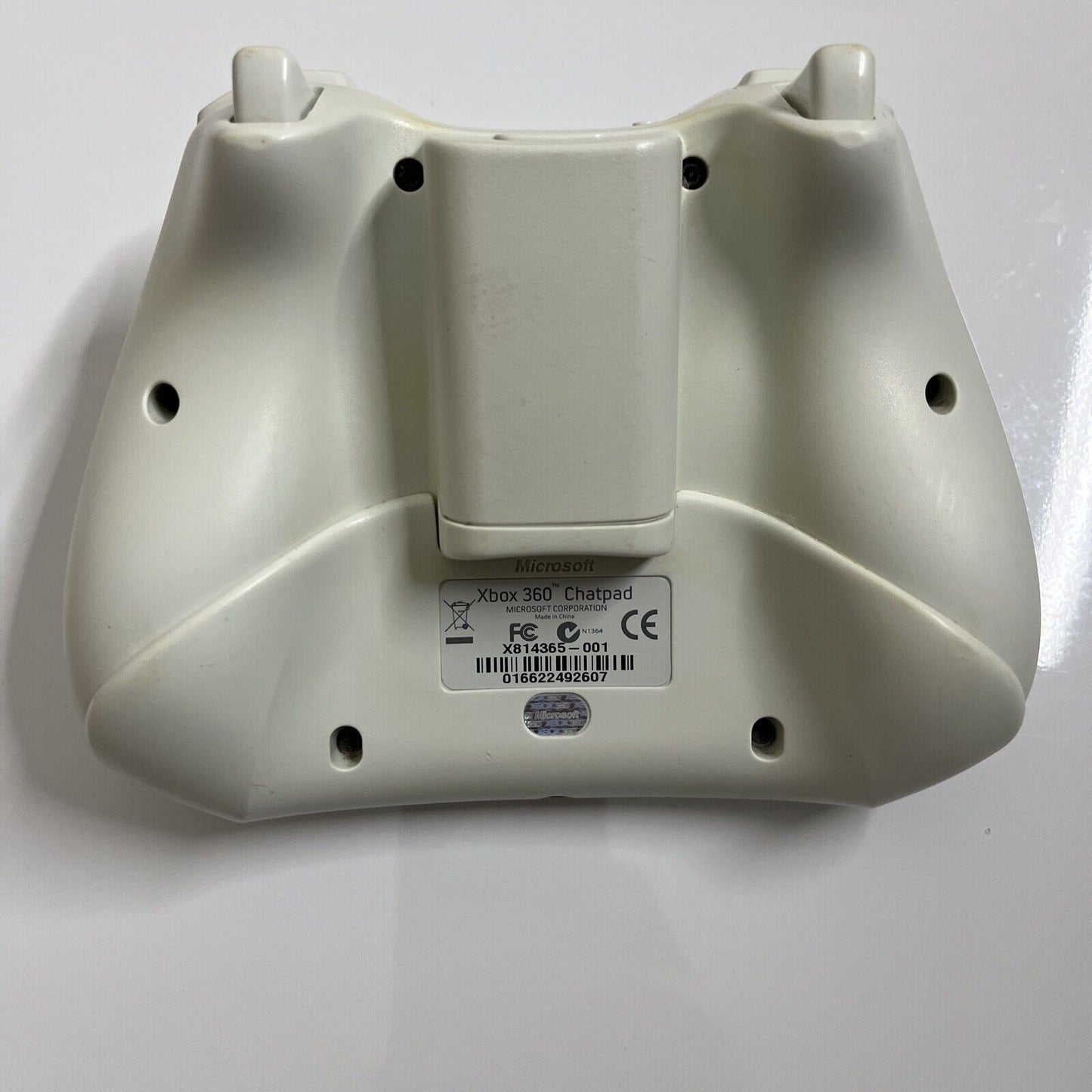 Genuine Official Microsoft Xbox 360 White Wireless Controller & Chatpad
