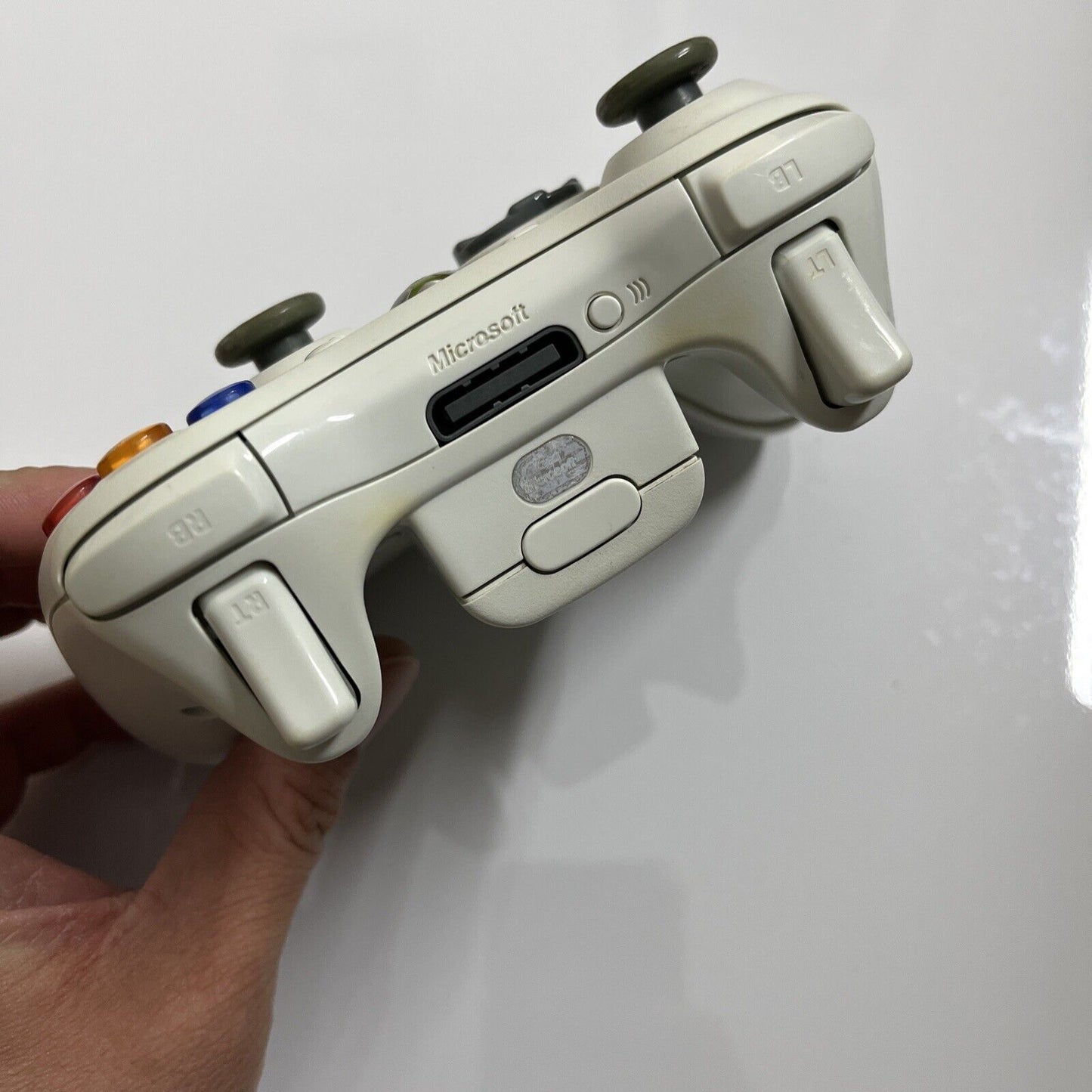 Genuine Official Microsoft Xbox 360 White Wireless Controller & Chatpad