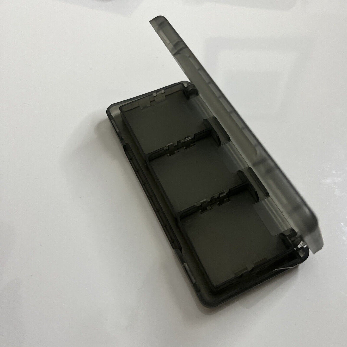Nintendo DS NDS 6x Game Case Holder