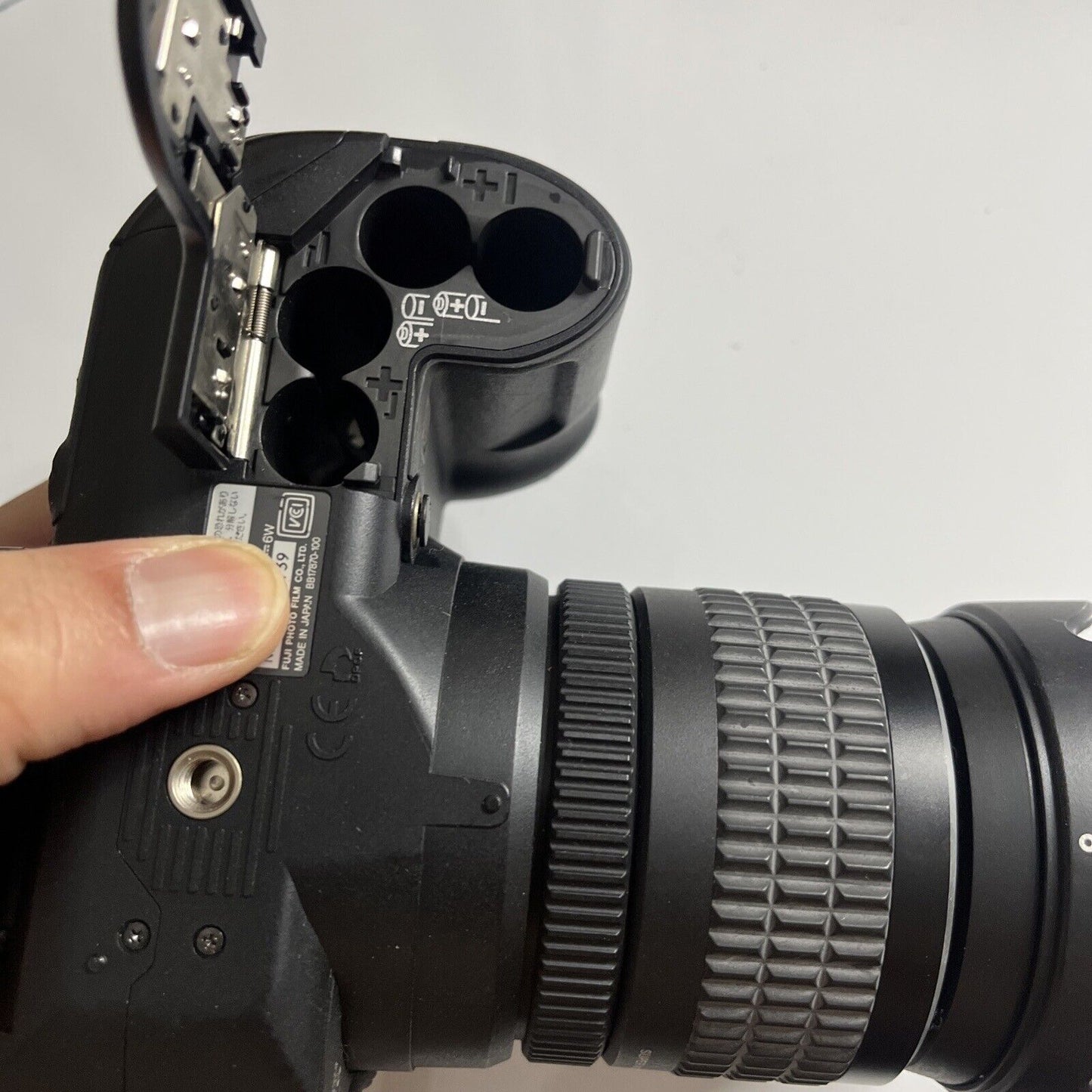 Fujifilm Finepix S9000 Digital Camera 9MP *Focus Error for Parts or Repair