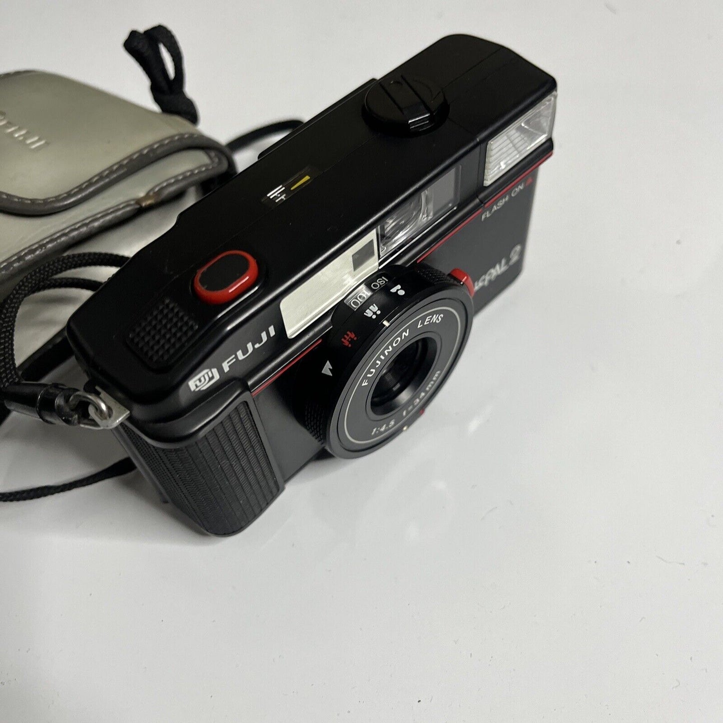 Fuji Pic Pal 2 Point & Shoot 35mm Film Camera with Case