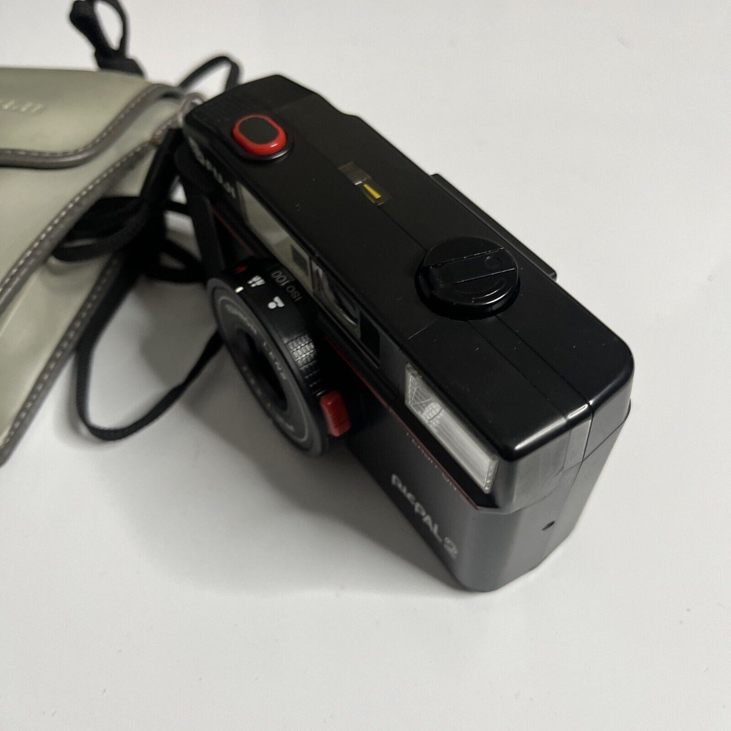 Fuji Pic Pal 2 Point & Shoot 35mm Film Camera with Case