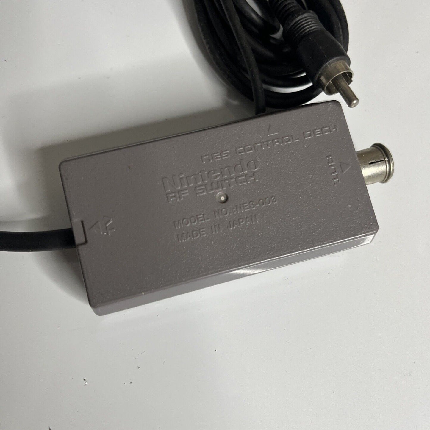 Genuine Nintendo NES RF Switch NESP-003 PAL