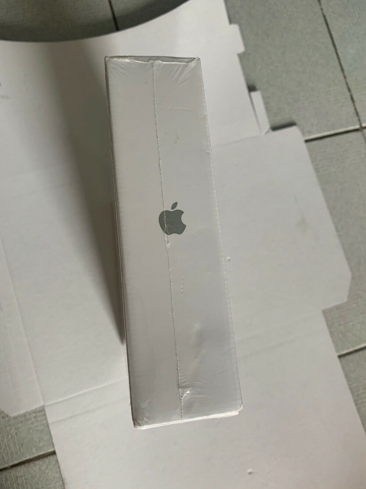 *New & Sealed* Apple iPad iPhone Keyboard Dock A1359 MC533LL/B