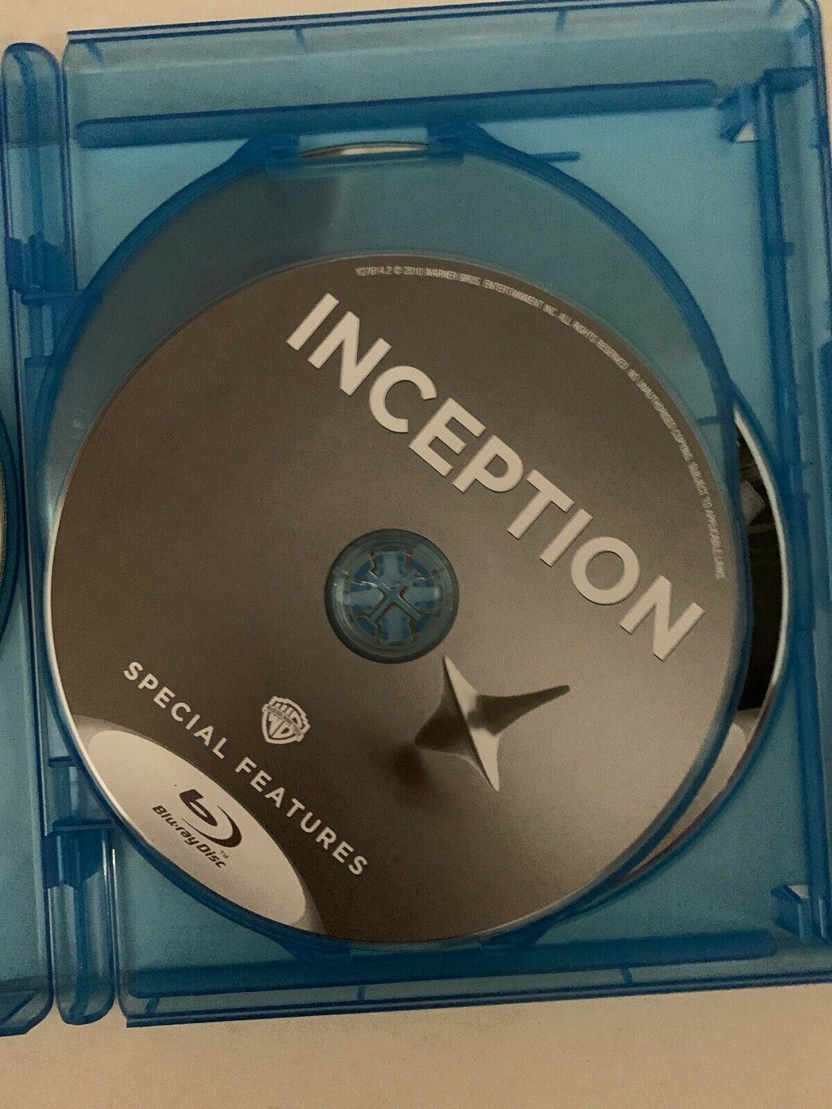 Inception - Combo Pack - Bluray, DVD & Digital Copy 4-Discs Set Region B