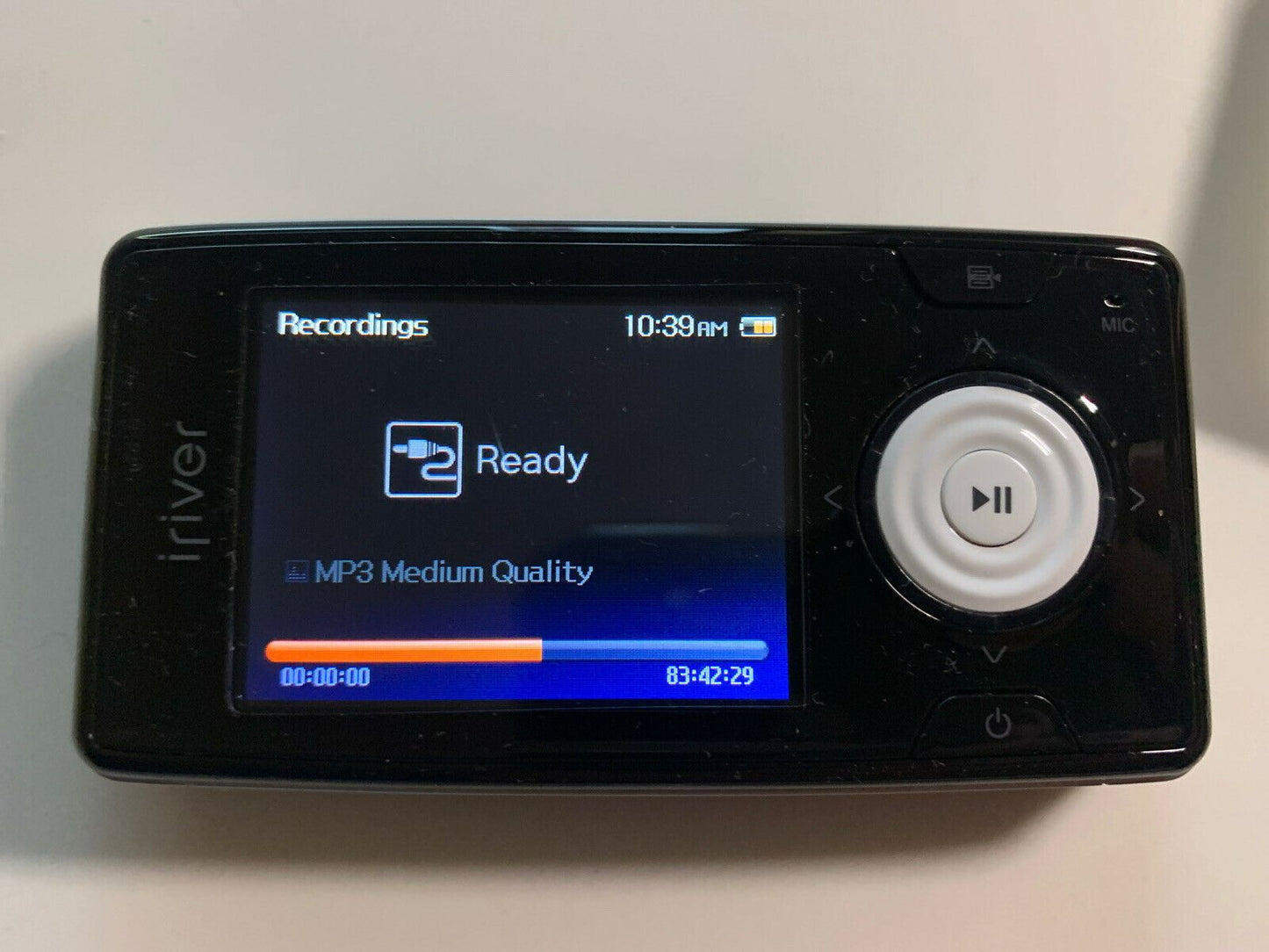 iRiver X20 8GB MP3 WMA OGG Player, FM Radio & Recorder, Built In Mic Recorder