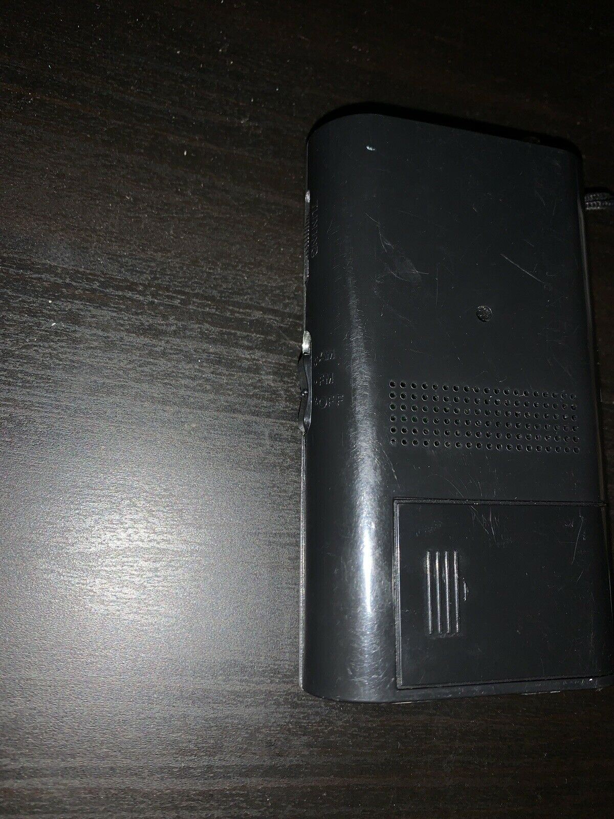 Santek FM/AM Portable Radio Pocket Size