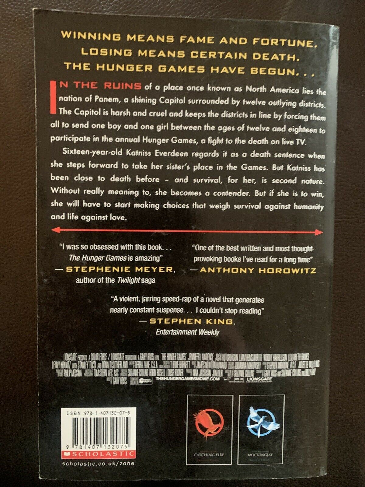 The Hunger Games - Catching Fire Blu-ray + Hungry Games Book by Suzanne Collins