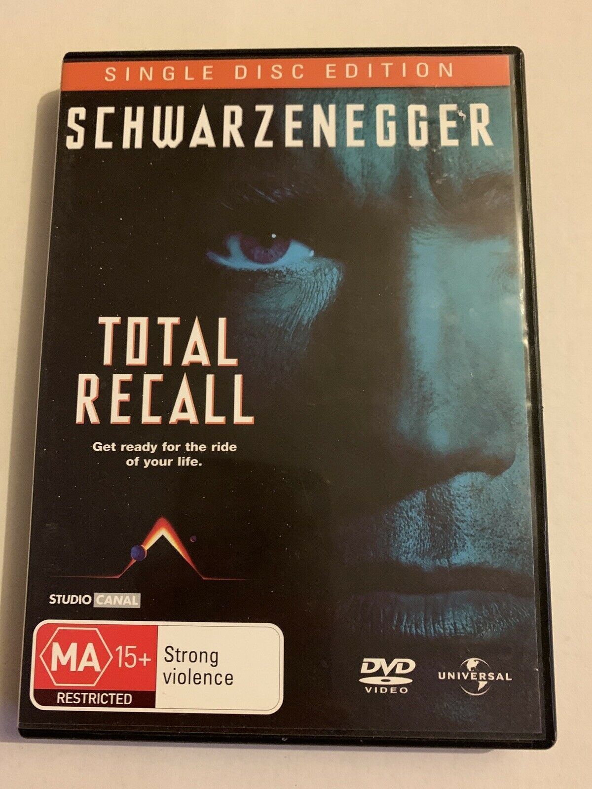 Total Recall (DVD, 1990) Arnold Schwarzenegger, Sharon Stone. Region 4