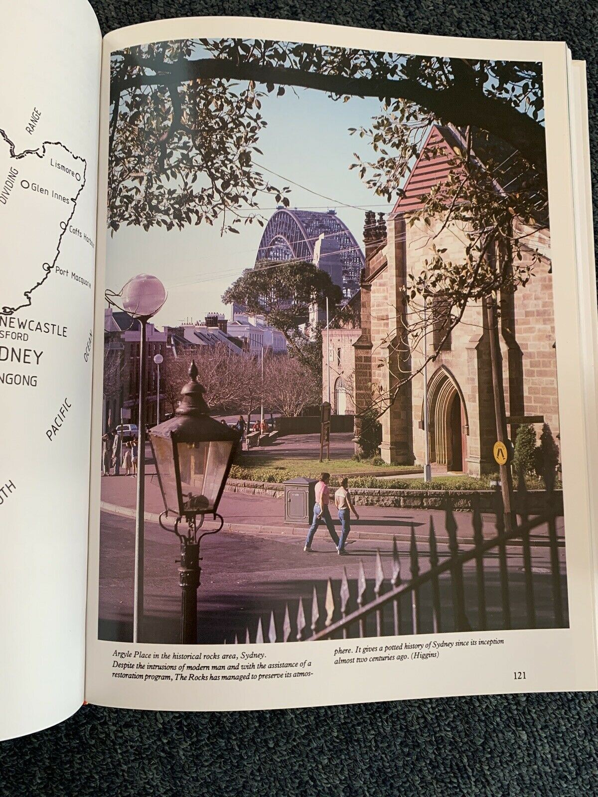 Presenting Australia - 402 Colour Plates 62 Historic Engravings Illustrated Book
