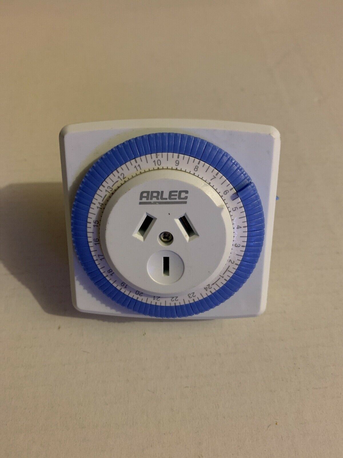 Arlec Model PC607 PowerPoint Timer 24 Hour Analogue Timer