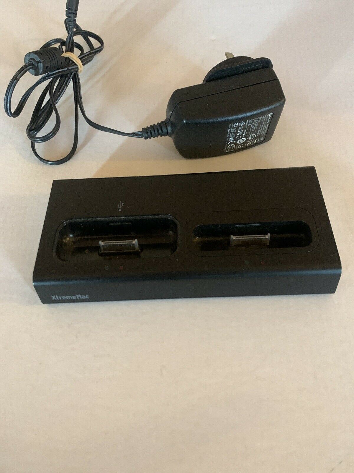 XtremeMac InCharge Duo for iPhone4/4S/iPod/iPad/iPad 2