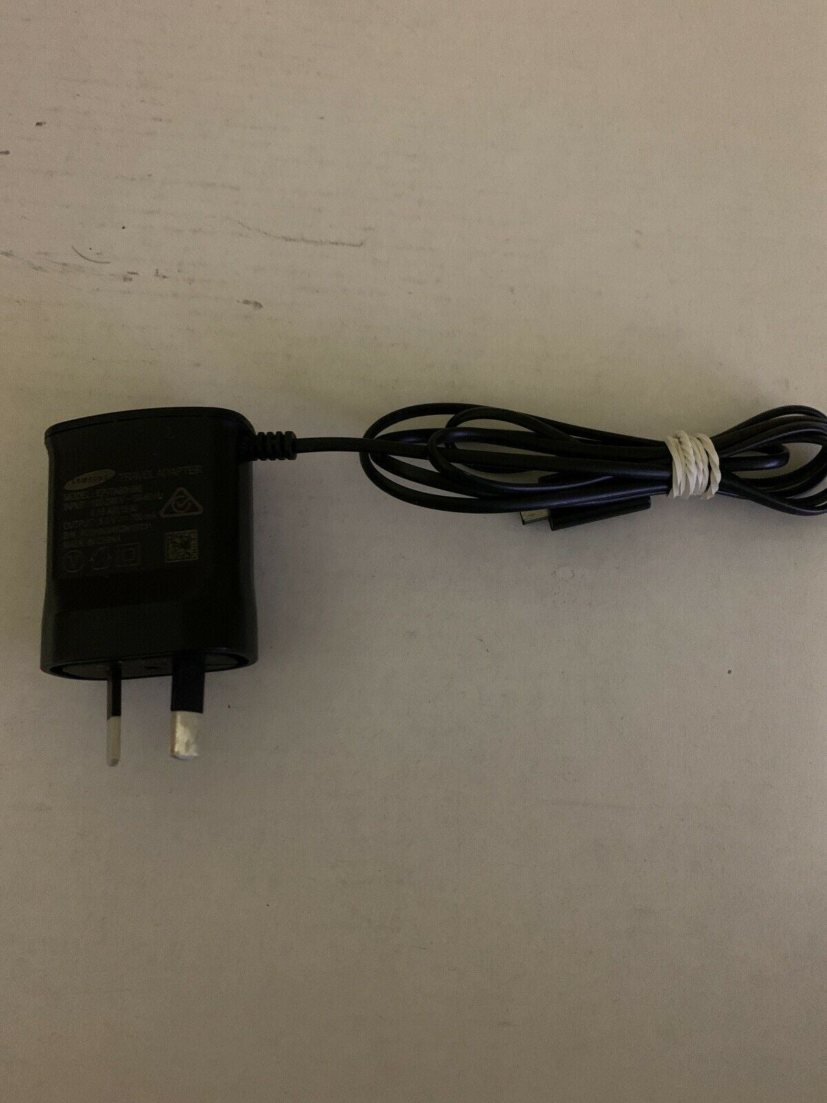 Genuine Samsung EP-TA60HBE AC Adapter 5V 700mA Micro USB