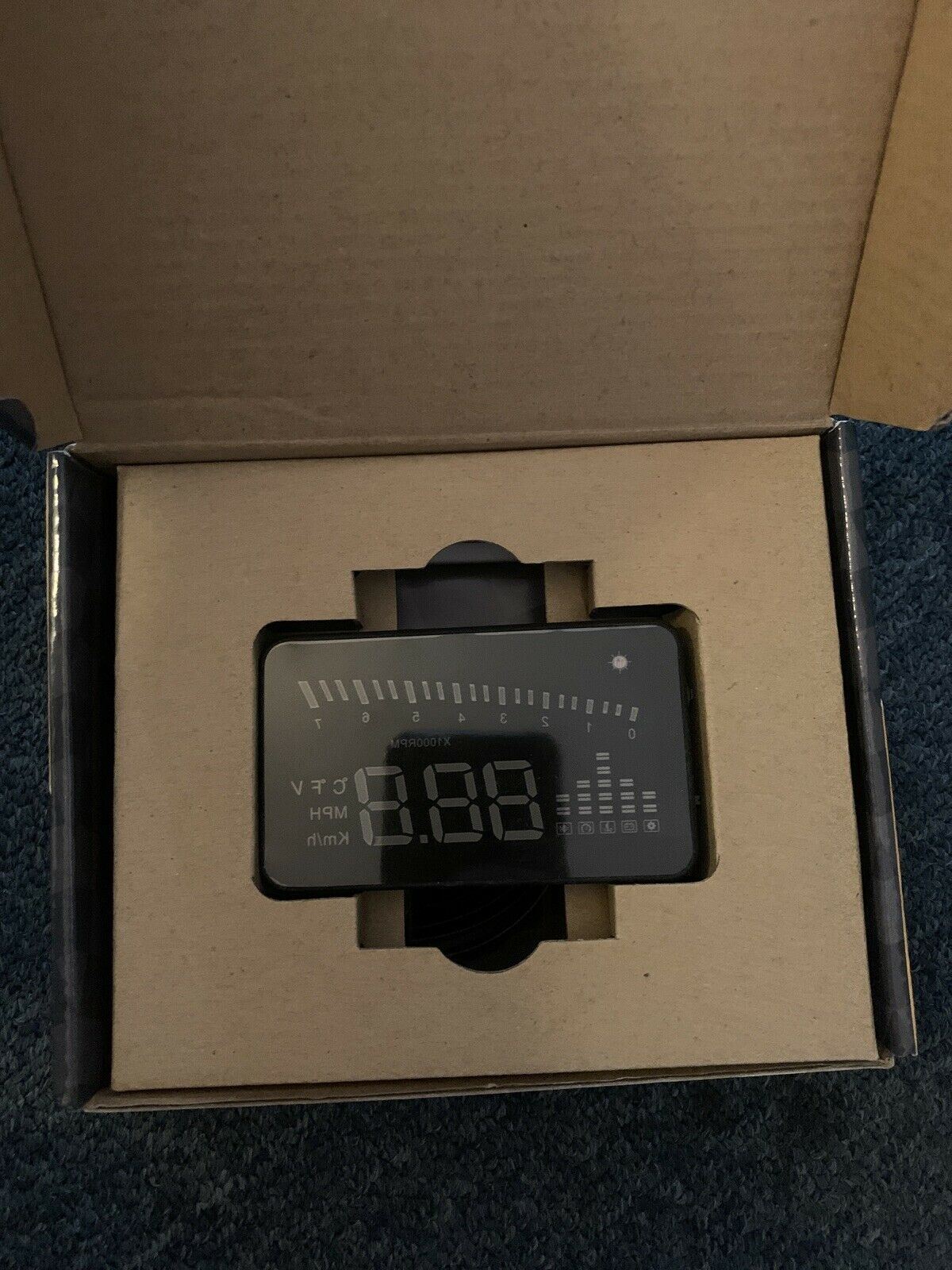 AutoXS Head Up Display - Project Speed, RPM, Car Temperature