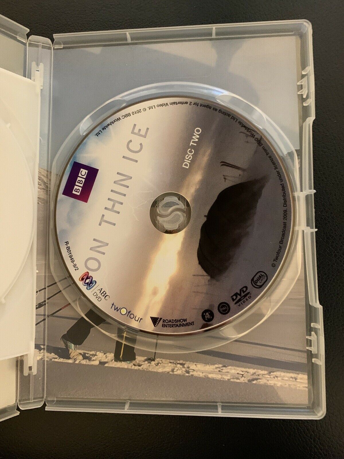 On Thin Ice (DVD, 2010) BBC Ben Fogle, James Cracknell, Ed Coats. Region 4