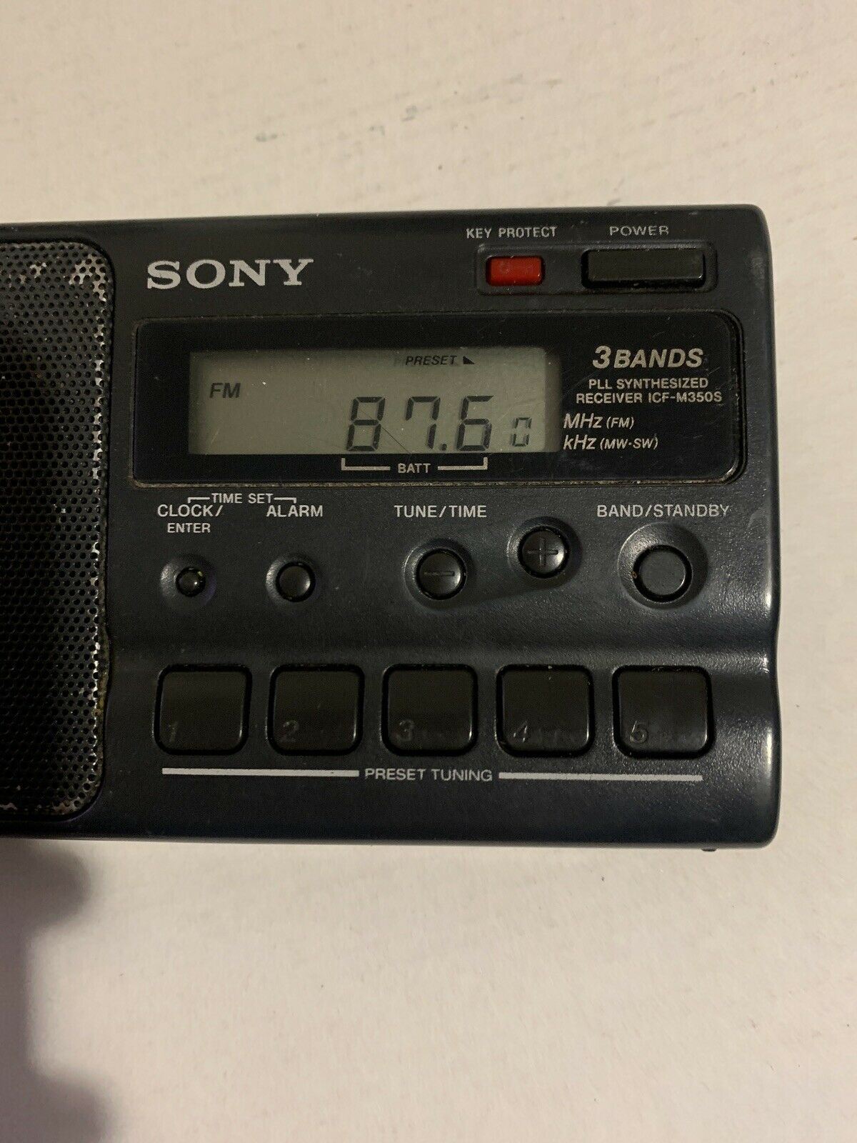Sony ICF-M350S Portable Radio FM/MW/SW PLL Synthesized Receiver