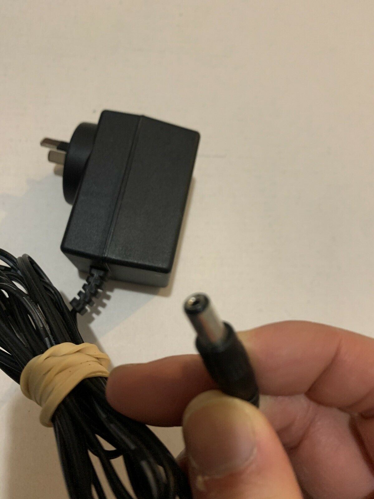 Switching Power Supply AC Adapter DLA1206FA-SAA 12V 6VA