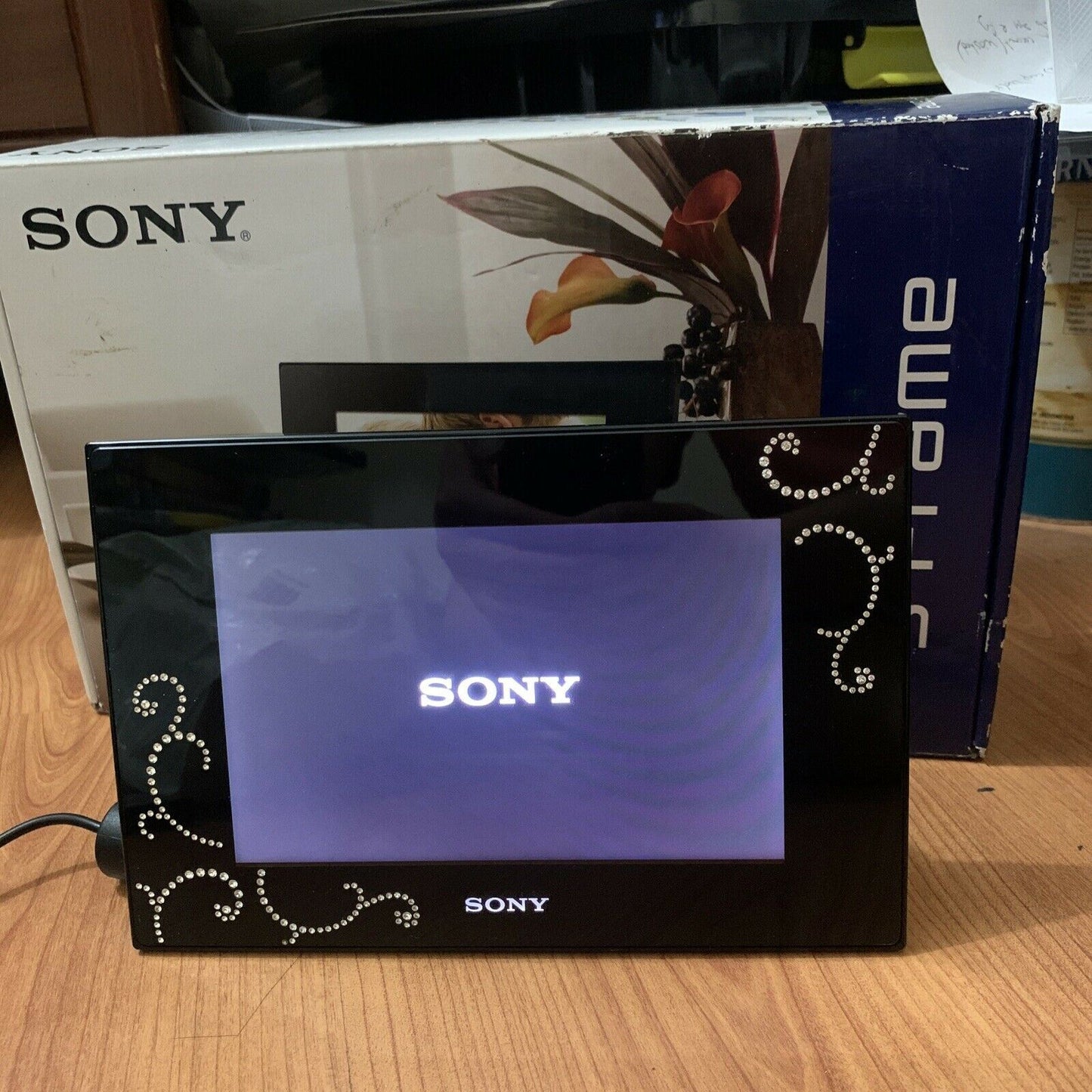 Sony DPF-D72N S-Frame 7" Digital Photo Frame