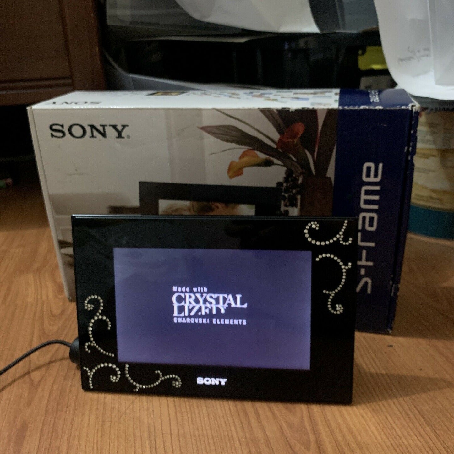 Sony DPF-D72N S-Frame 7" Digital Photo Frame