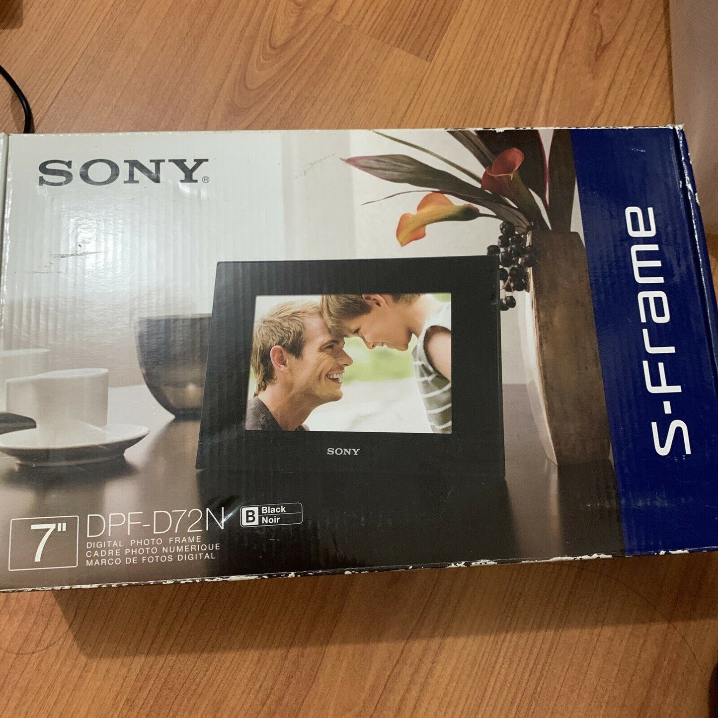 Sony DPF-D72N S-Frame 7" Digital Photo Frame