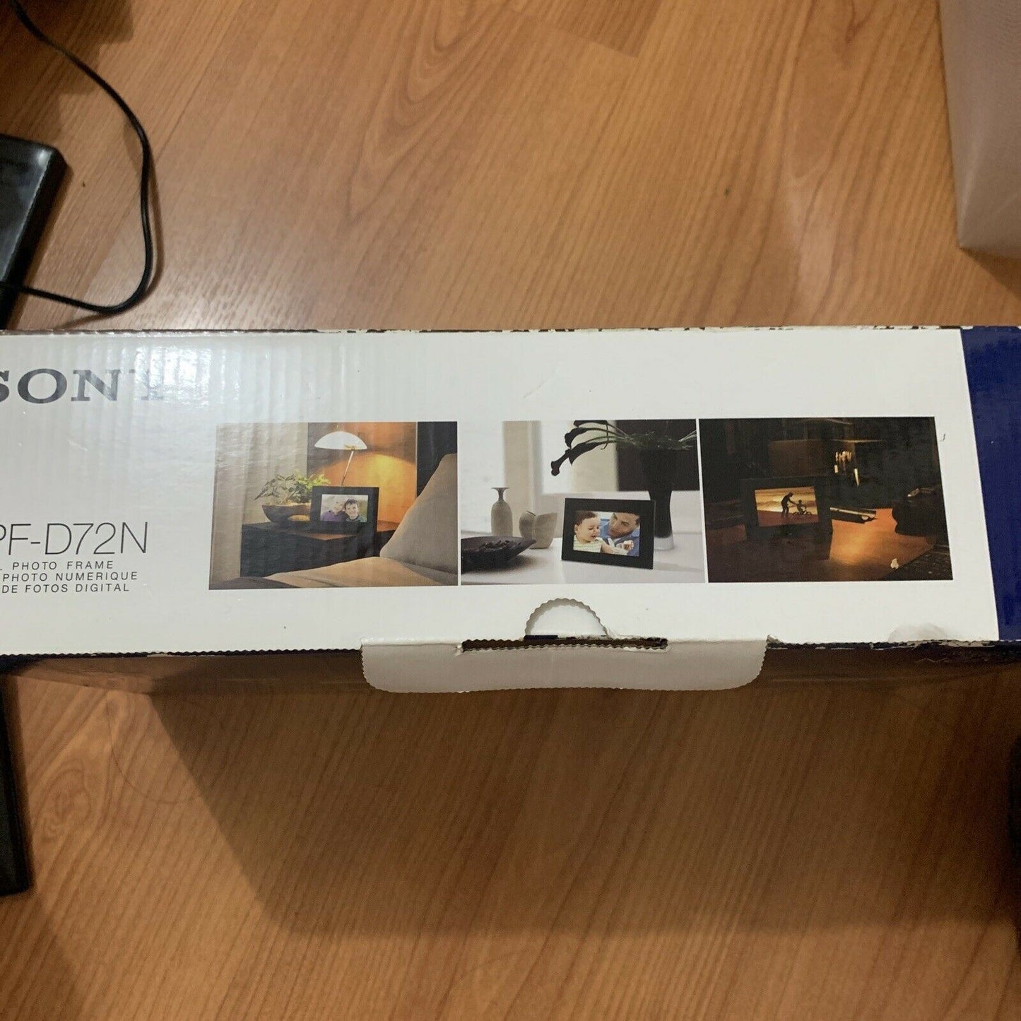 Sony DPF-D72N S-Frame 7" Digital Photo Frame