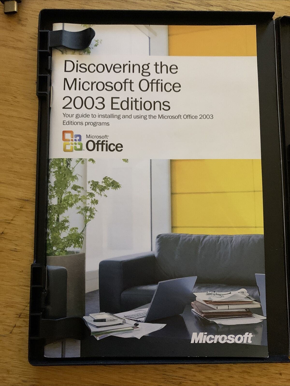 Microsoft Office Professional 2003 - Academic Edition PC DVD-ROM