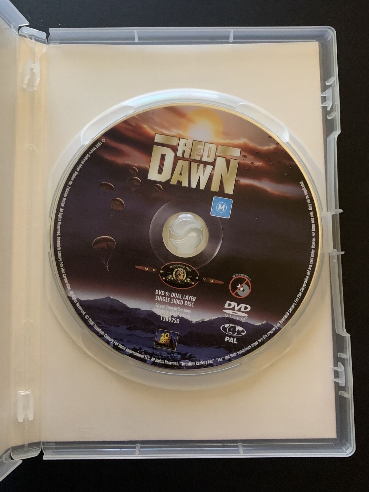 Red Dawn (DVD, 1984) Patrick Swayze, C. Thomas Howell, Charlie Sheen. Region 4