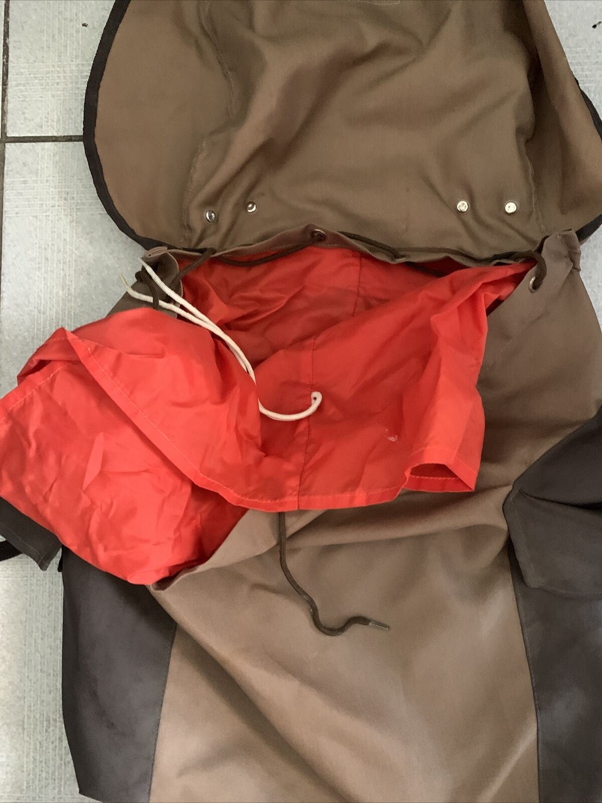 Nomad Hiking Bag with External Metal Frame