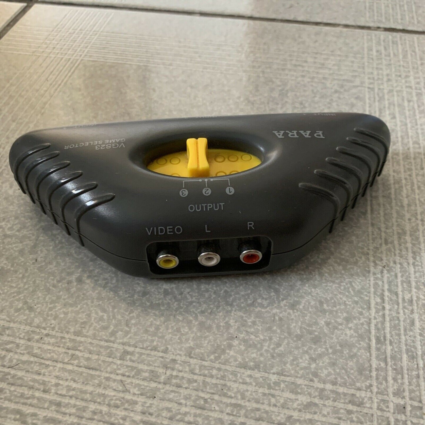 Para VGS23 Audio Video AV Composite RCA Game Selector