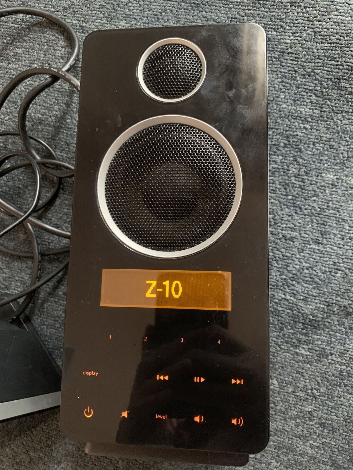 Logitech Z-10 2.0 Interactive Speaker System USB