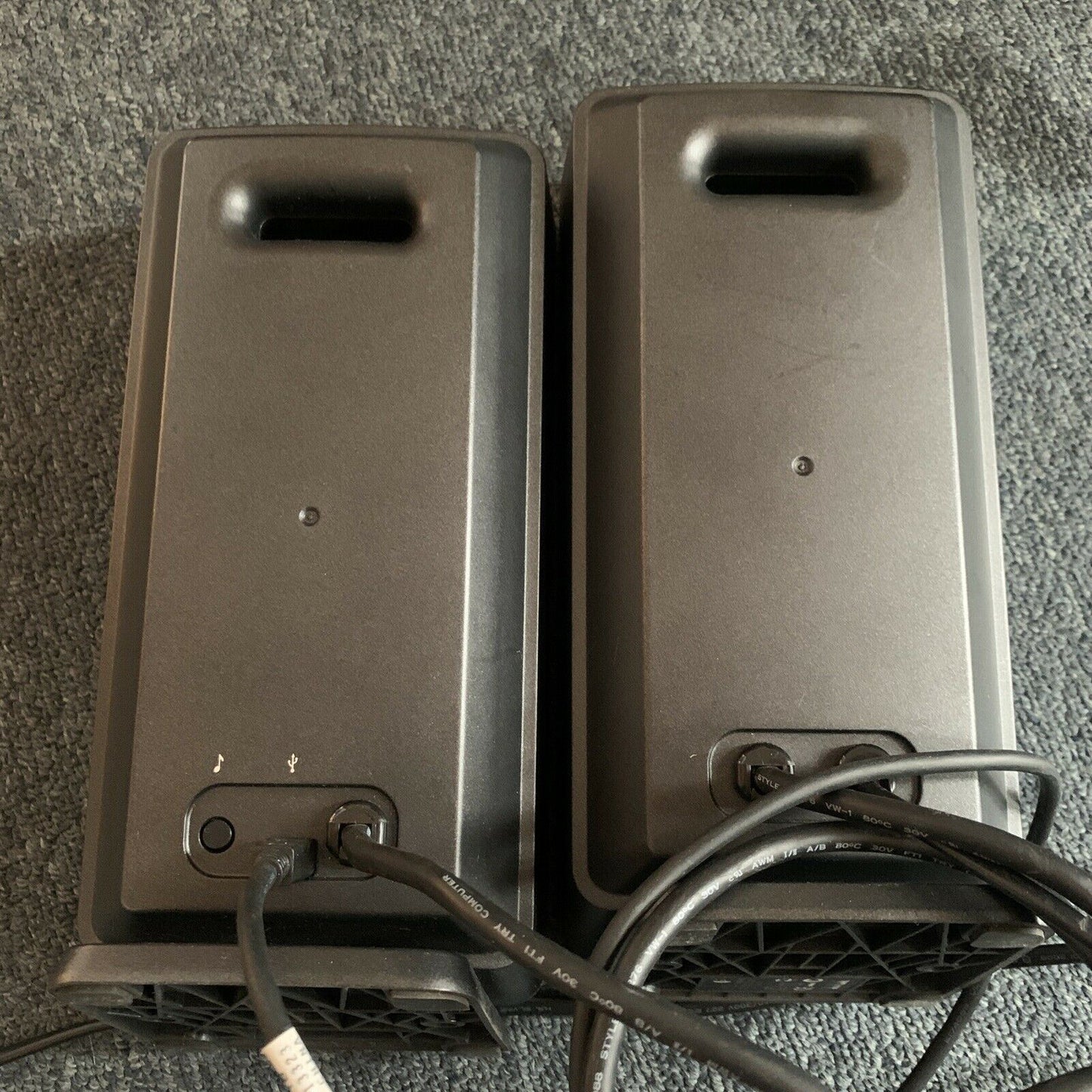 Logitech Z-10 2.0 Interactive Speaker System USB