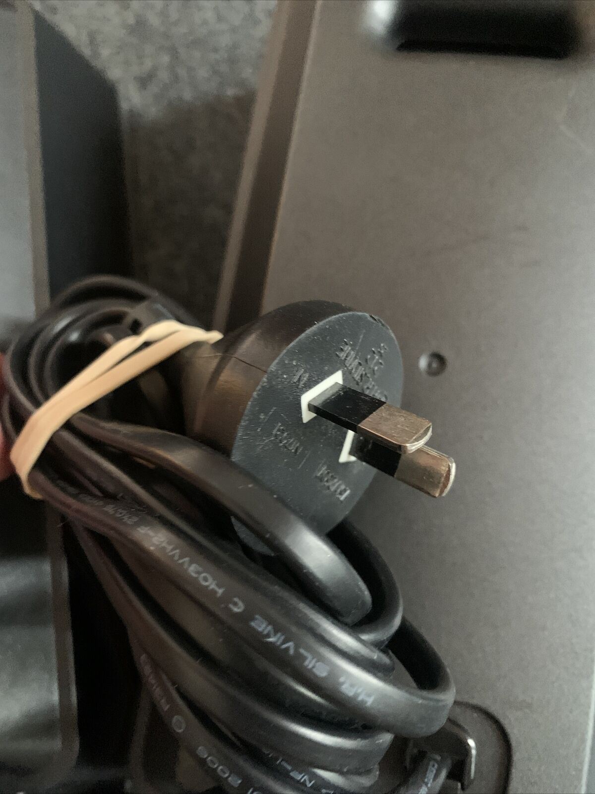 Logitech Z-10 2.0 Interactive Speaker System USB