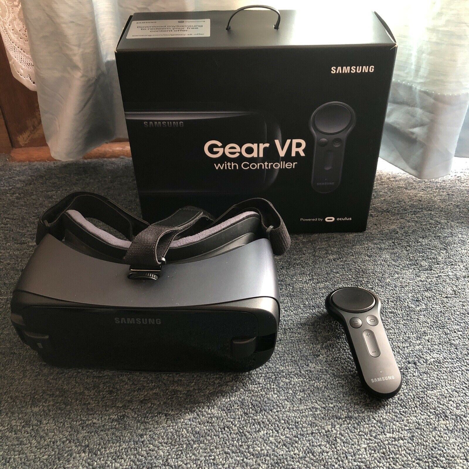 gear vr sm r324 Samsung SM-R324 Gear VR with Controller