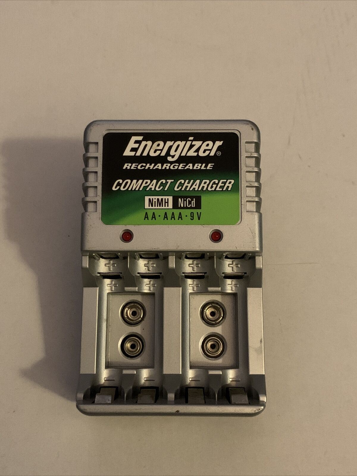 Energizer Rechargeable Compact Charger NiMH NiCd AA, AAA, 9V