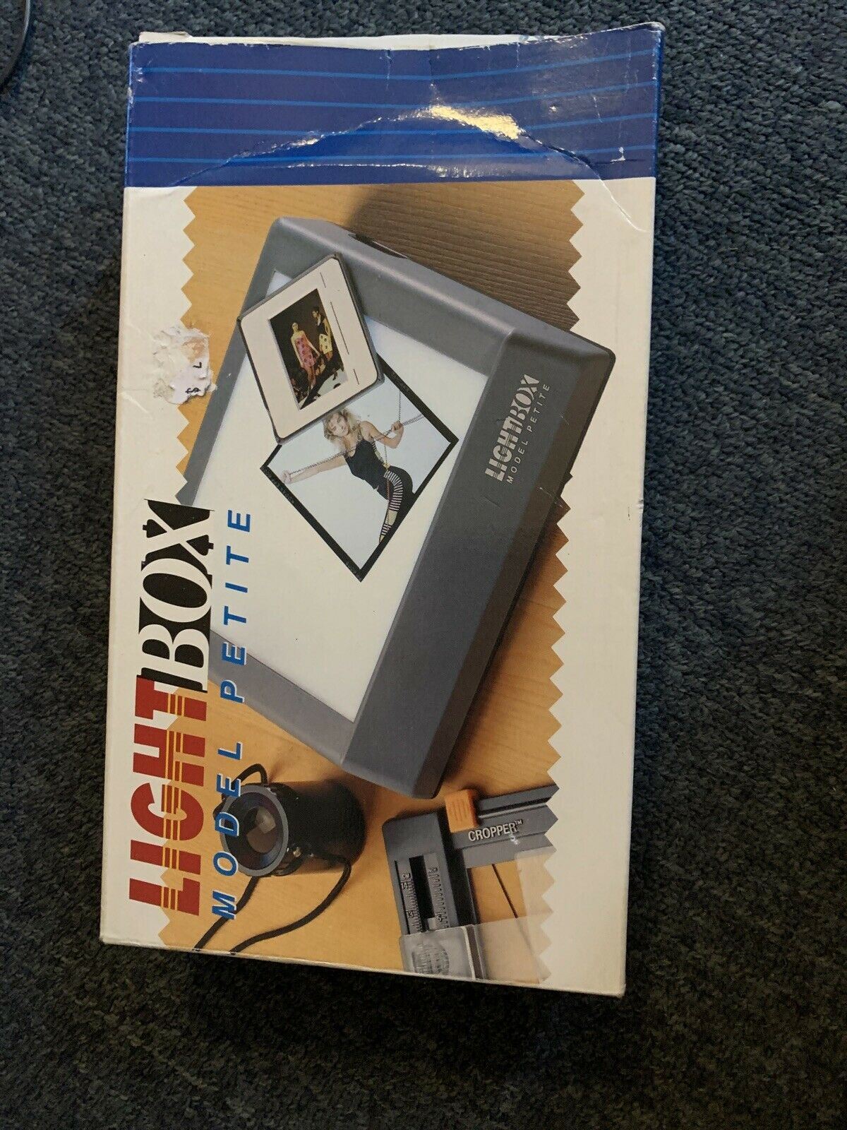 Portable Lightbox Model Petite 6xAA Batteries ULB-100 (4x5" or 10cmx12cm)