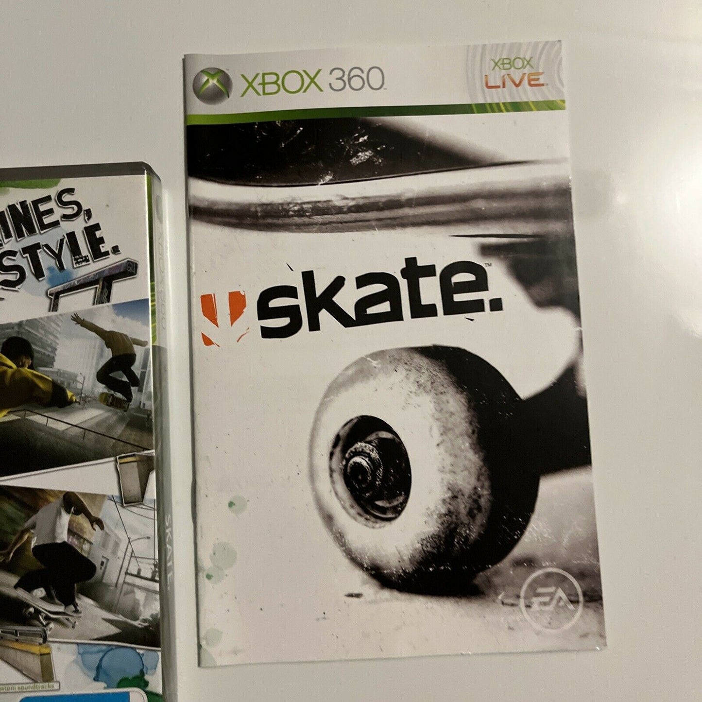 SKATE - Xbox 360 With Manual PAL
