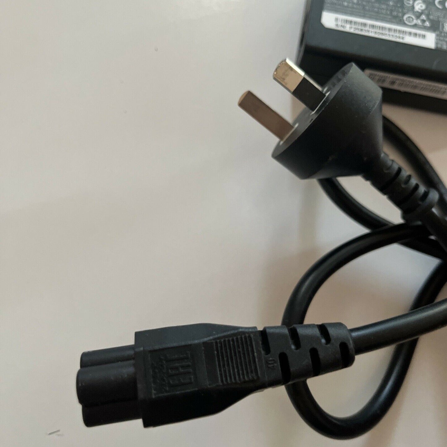 Genuine Acer A11-065N1A AC Adapter 19V 3.42A