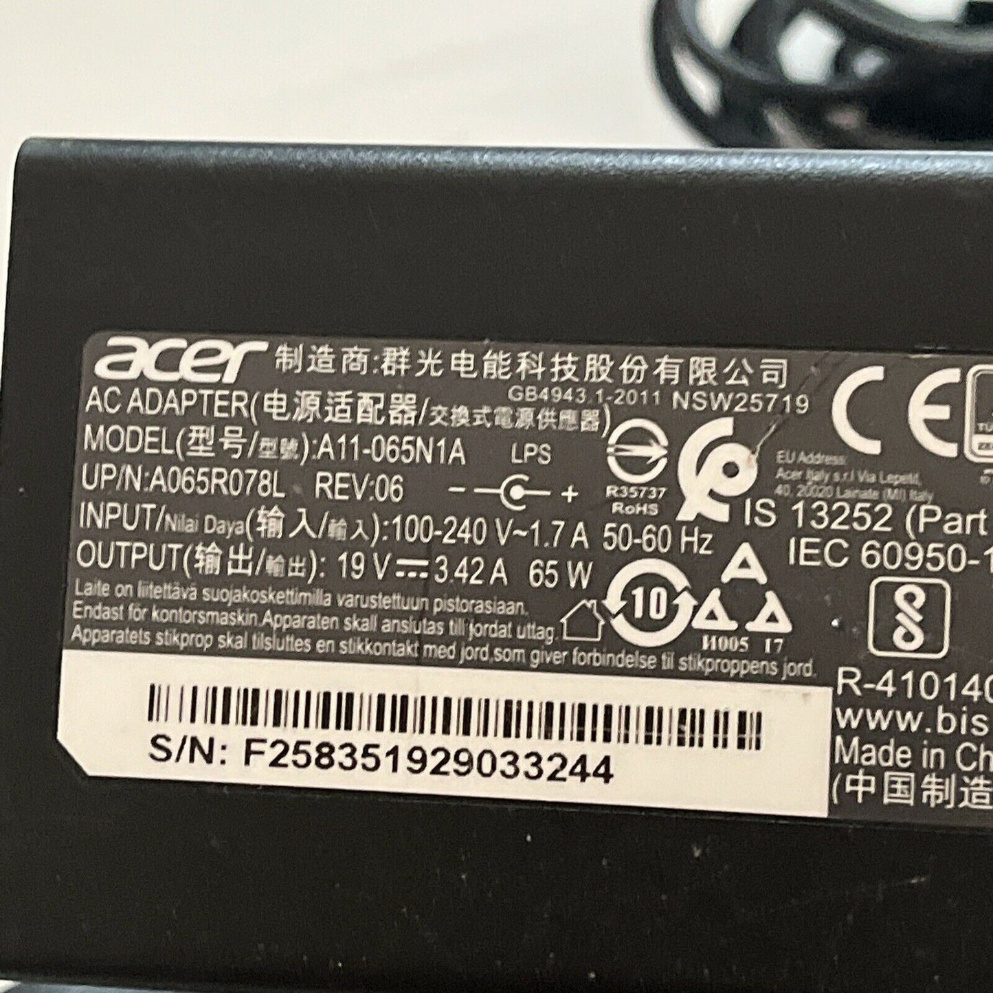 Genuine Acer A11-065N1A AC Adapter 19V 3.42A