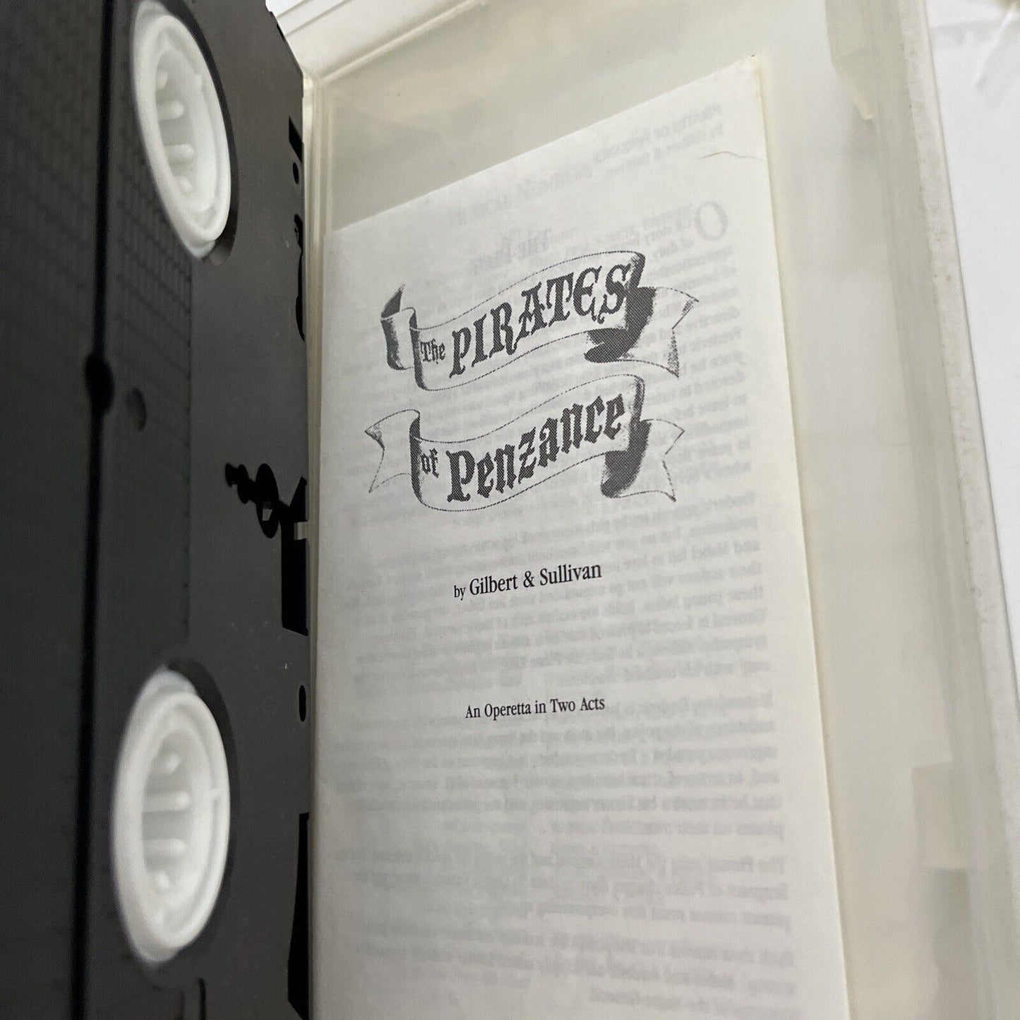 Gilbert & Sullivan: The Pirates of Penzance : Jon English (VHS, 1994) PAL