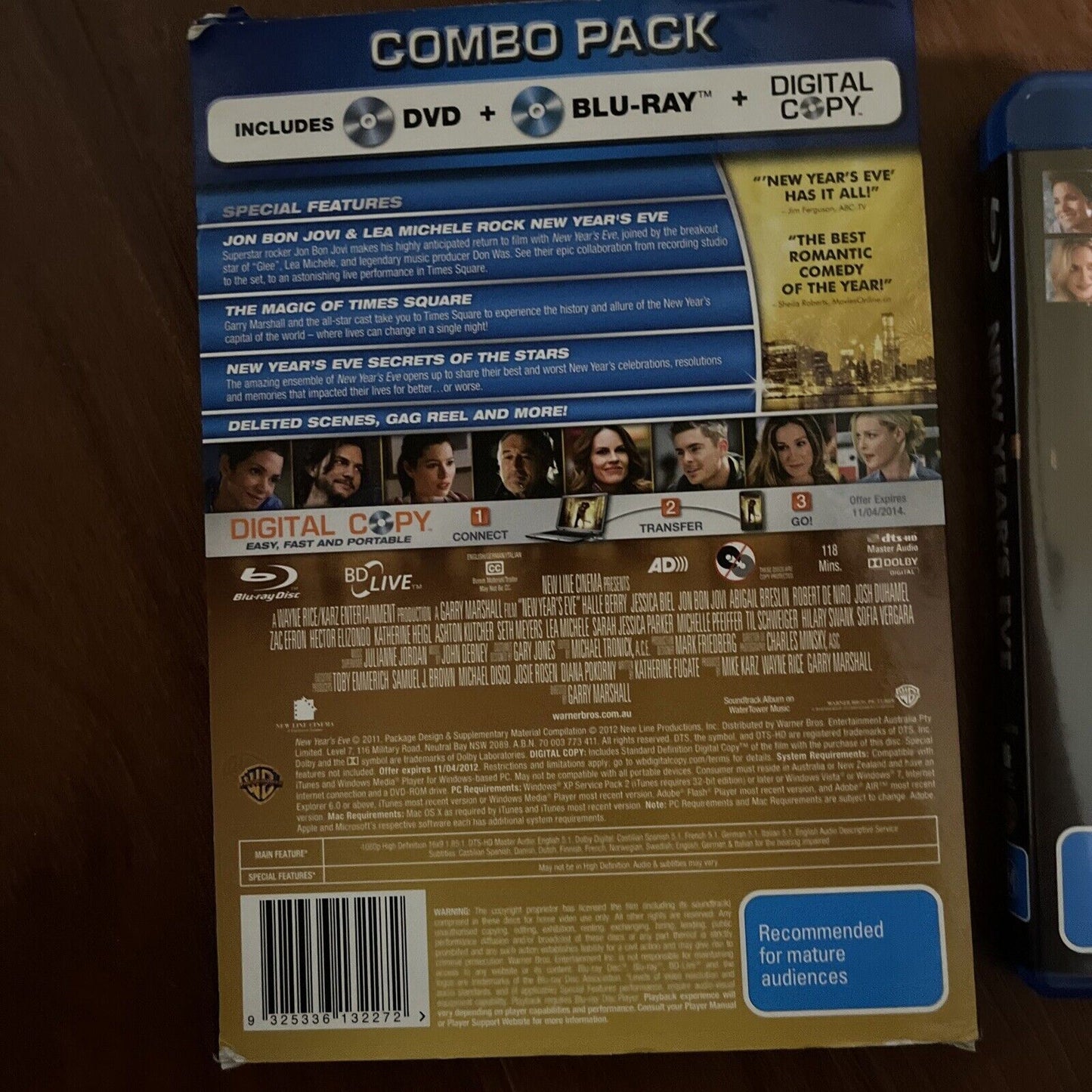 New Year's Eve (Blu-ray, 2011, 2-Disc) Michelle Pfeiffer, Zac Efron, Region B